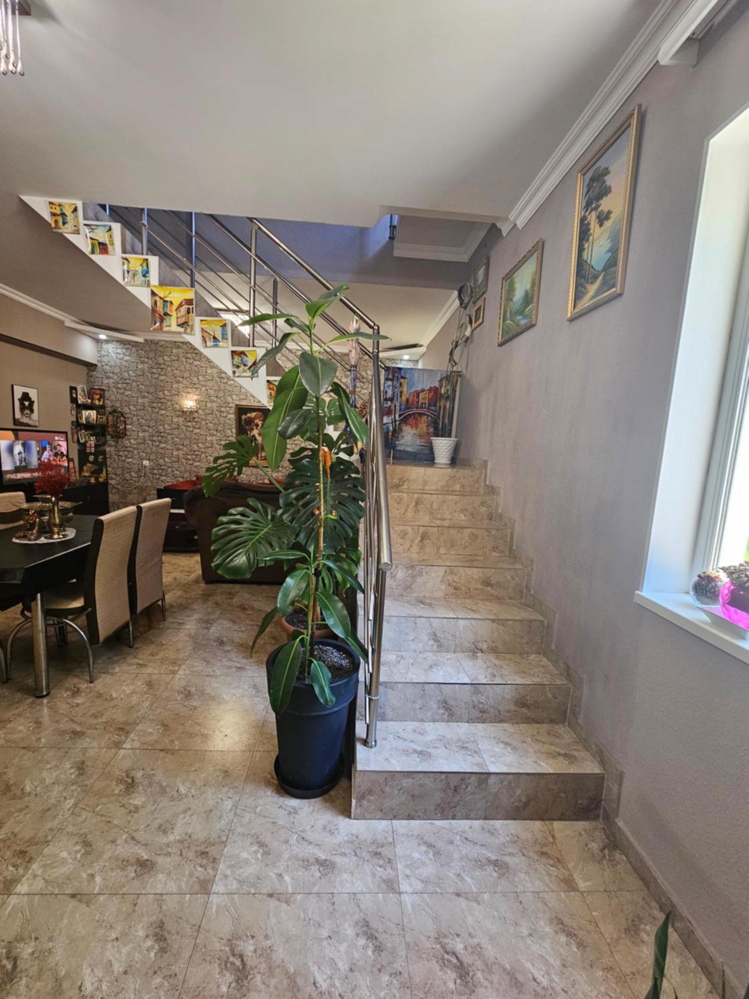 Guesthouse Different Tbilisi Exterior foto