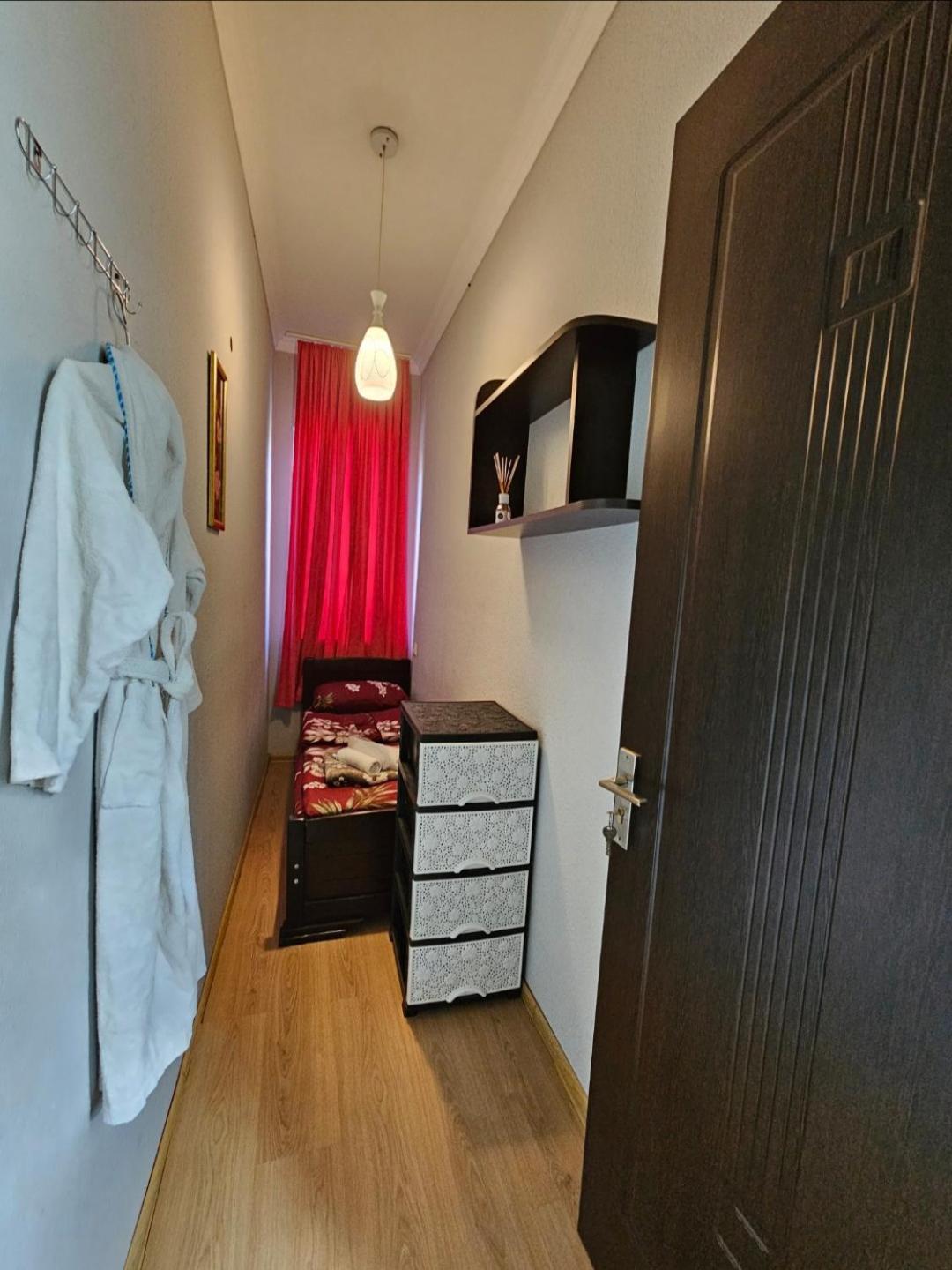 Guesthouse Different Tbilisi Exterior foto